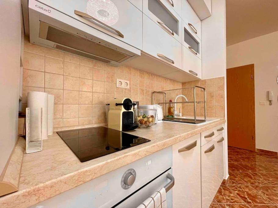 Tk Stylish Free Private Parking Garage Apartmán *